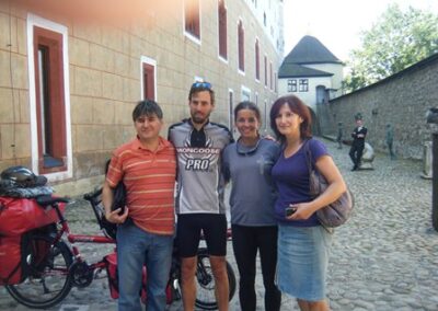 Nous avons rencontré une chaleureuse famille de Bosnie – We met a warm family from Bosnia