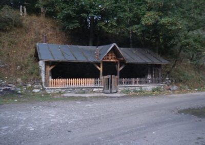 Notre cabane dans la montagne – Our shed in the mountains